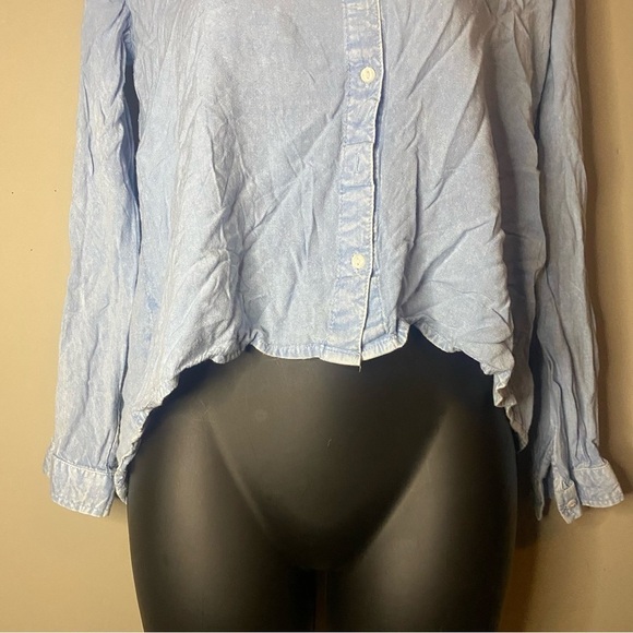 STYLE Envy Blue long sleeve button down hi-low blouse - Picture 6 of 6